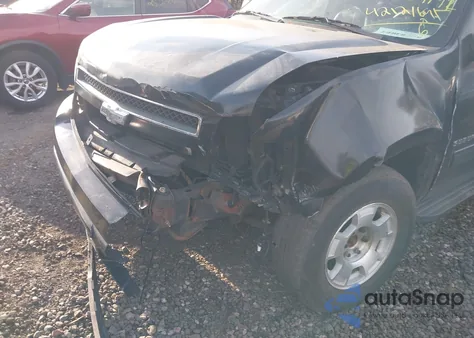 2013 Chevrolet Suburban 1500 Lt from USA, damaged, VIN 1GNSKJE76DR246459